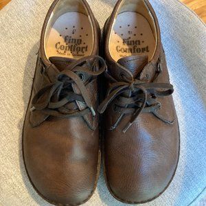 Finn Comfort lace up shoes, size 10